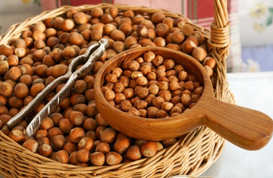 Orzechy laskowe (1000 g) - podketo.pl orzechy-laskowe-polskie-luskane-keto