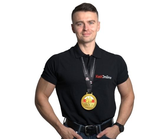 Rafał Kocur WNBF PRO - kreatyna w treningu siłowym na keto