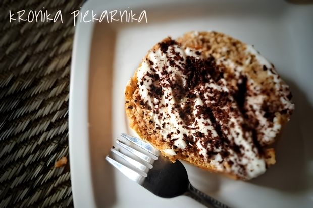 keto-rolada-marchewkowo-cynamonowa-przepis