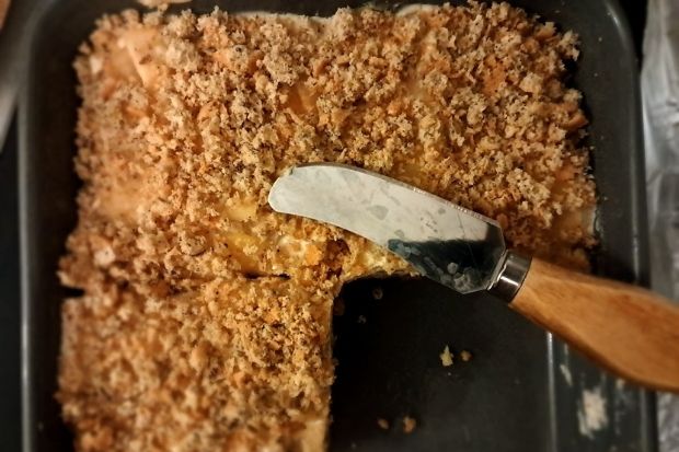 Keto torcik orzechowy z jabłkiem i cynamonem - biszkopt makowy z masą mascarpone