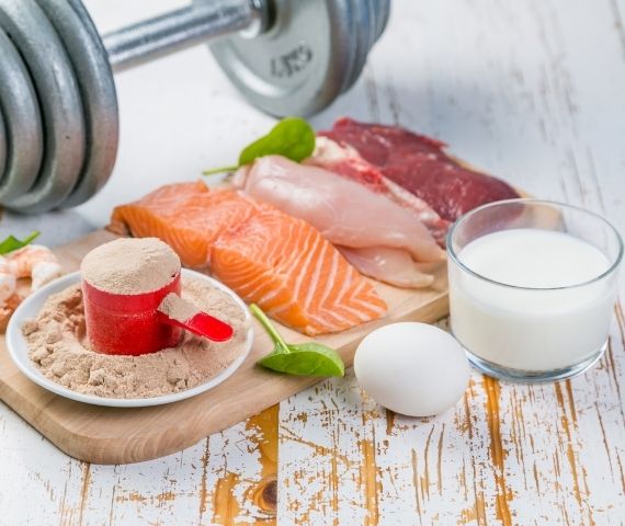 białko zwierzęce w sporcie keto - beef jerky wołowina aminokwasy biodostępność