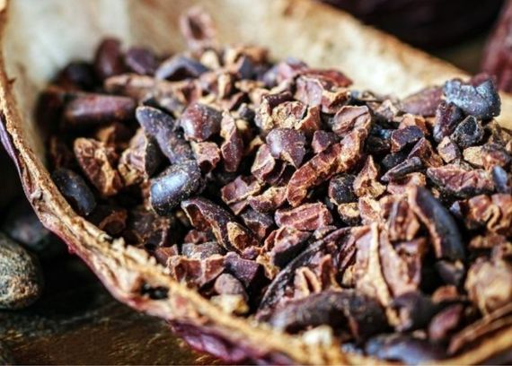 kakao kruszone nieodtłuszczone i pistacje - magnez i potas na diecie keto