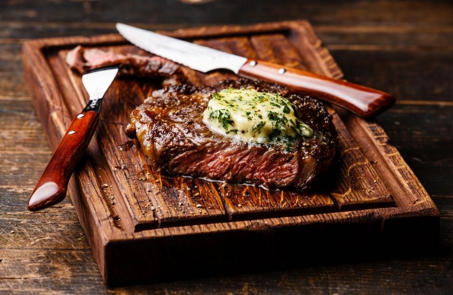 Wołowina i masło przeciw rakowi? Odkrycie kwasu TVA!