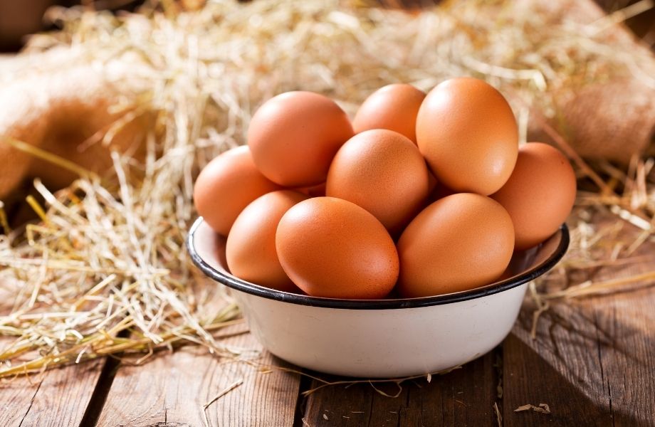 Post jajeczny (Egg Fast): Jak szybko przełamać zastój na keto?
