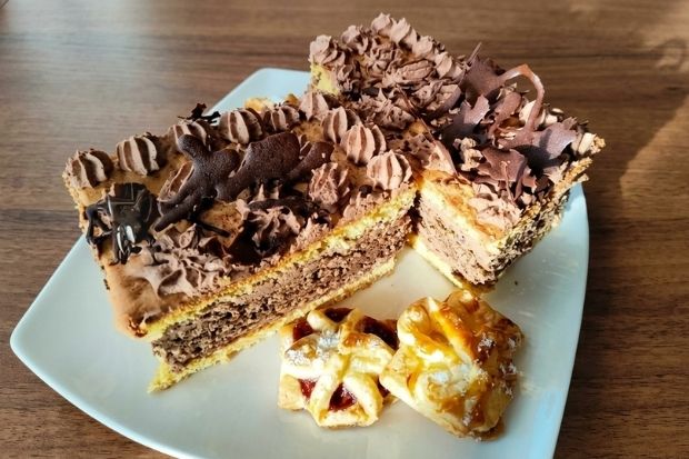 Ciasto biszkoptowo-orzechowe [keto, low carb]