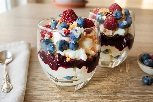 Deserek z musem borówkowo-malinowym [keto, low carb]
